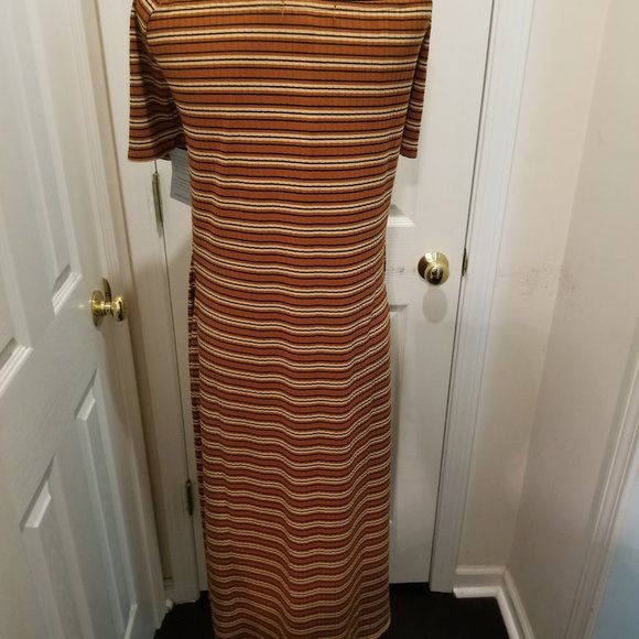 Knit off the shoulder dress - Picture 6 of 6